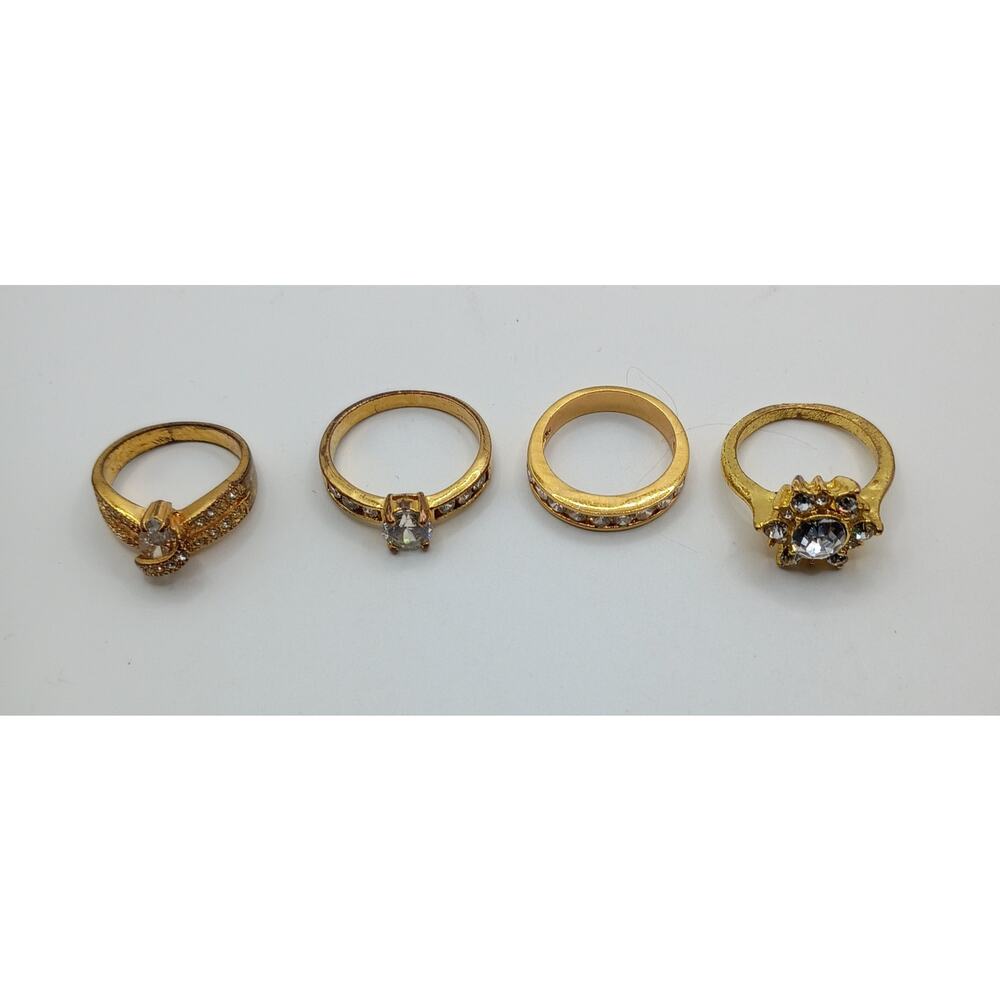 Lot of 4 Gold-Tone Rhinestone Rings – Sizes 7–10 - Picture 4 of 5
